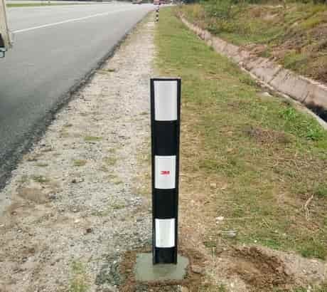 3M Road Delineators Post